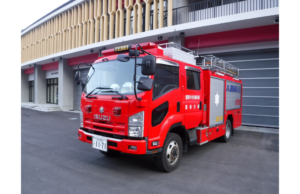 水槽付きポンプ自動車